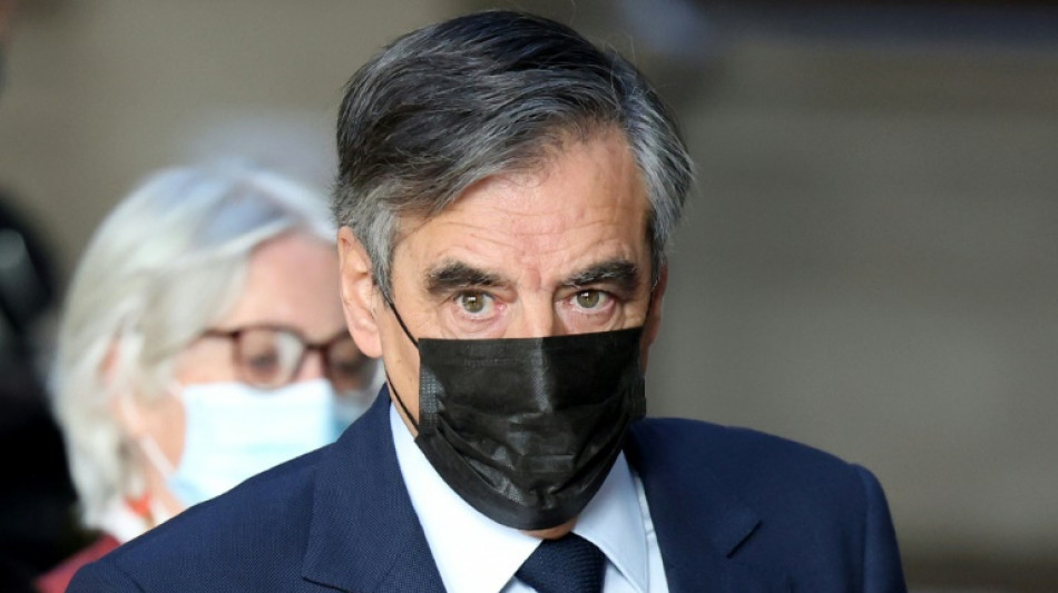Ukraine: Fran&ccedil;ois Fillon d&eacute;missionne de ses mandats russes