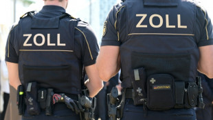 Zoll beschlagnahmt tonnenweise illegale Abnehmprodukte mit verbotenem Medikament