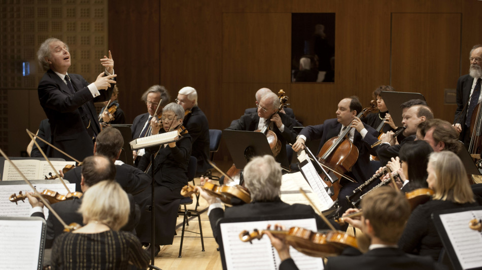 Il pianista Andr&aacute;s Schiff al Bologna Festival il 7 maggio