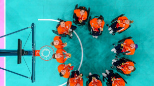 Swiss double in Paralympic wheelchair marathons, Dutch women retain basketball title
