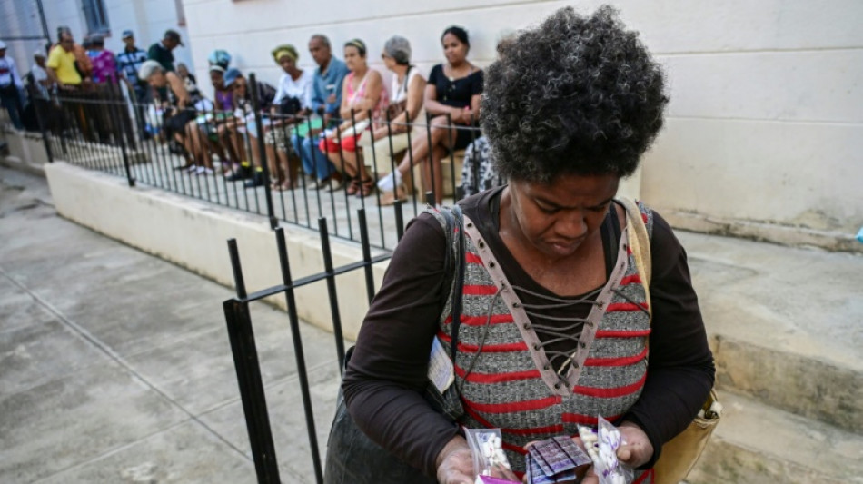 En una Cuba en crisis, las iglesias ampl&iacute;an su papel social