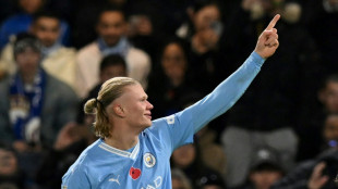 Chelsea hold Man City in Premier League classic, Liverpool up to second