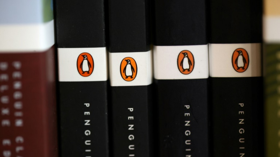 Ativistas e editora Penguin processam condado da Fl&oacute;rida por veto a livros