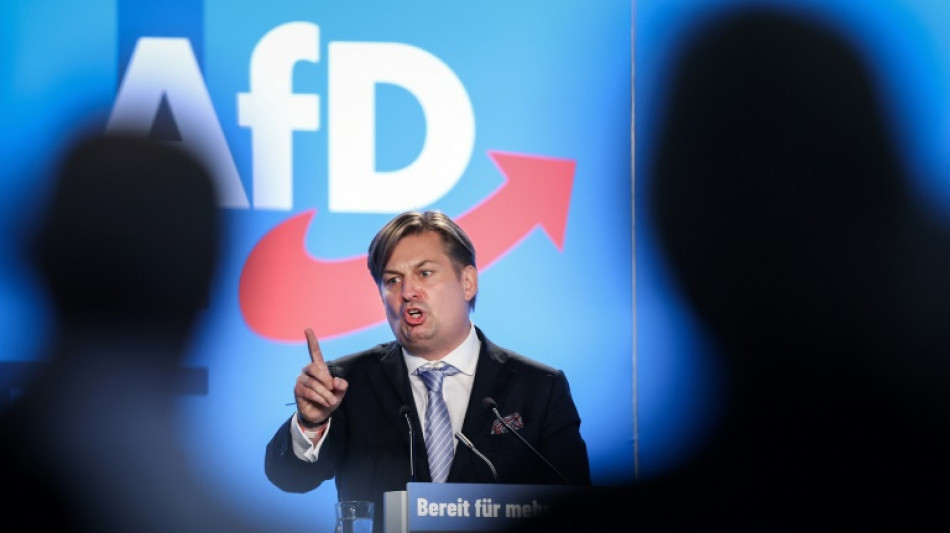 EU-Spitzenkandidat Krah dr&auml;ngt festgenommenen Mitarbeiter zum AfD-Austritt