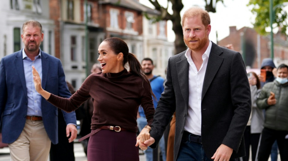 "Super d'&ecirc;tre de retour !" : Harry et Meghan font leur premi&egrave;re sortie publique au Royaume-Uni