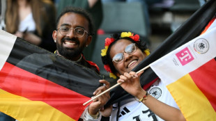 Kanzler Scholz freut sich auf buntes Fahnenmeer bei der Fu&szlig;ball-EM