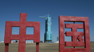 China lanza nave antes de lo previsto para regresar a sus astronautas varados en el espacio