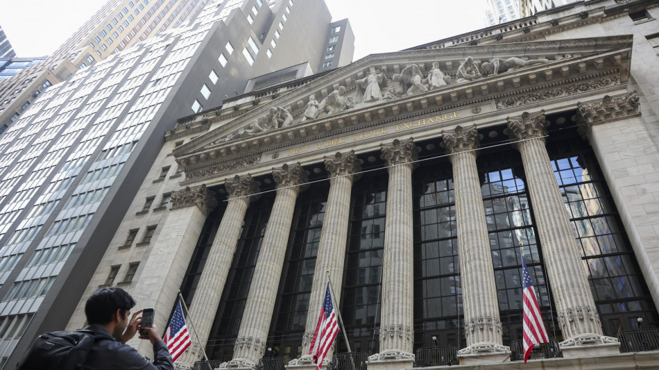 Wall Street apre in rialzo, Dj +0,42%, Nasdaq +0,29%