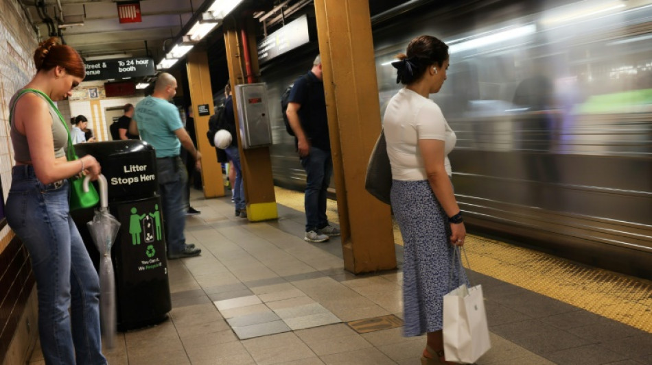 Acidente deixa mais de 20 feridos no metr&ocirc; de Nova York