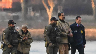 Maduro con i piedi incatenati, 'sono prigioniero di guerra'