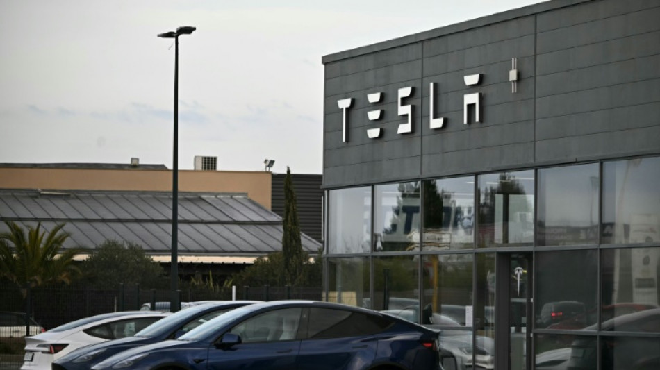 Tesla-Verk&auml;ufe in China eingebrochen - Aktie st&uuml;rzt ab