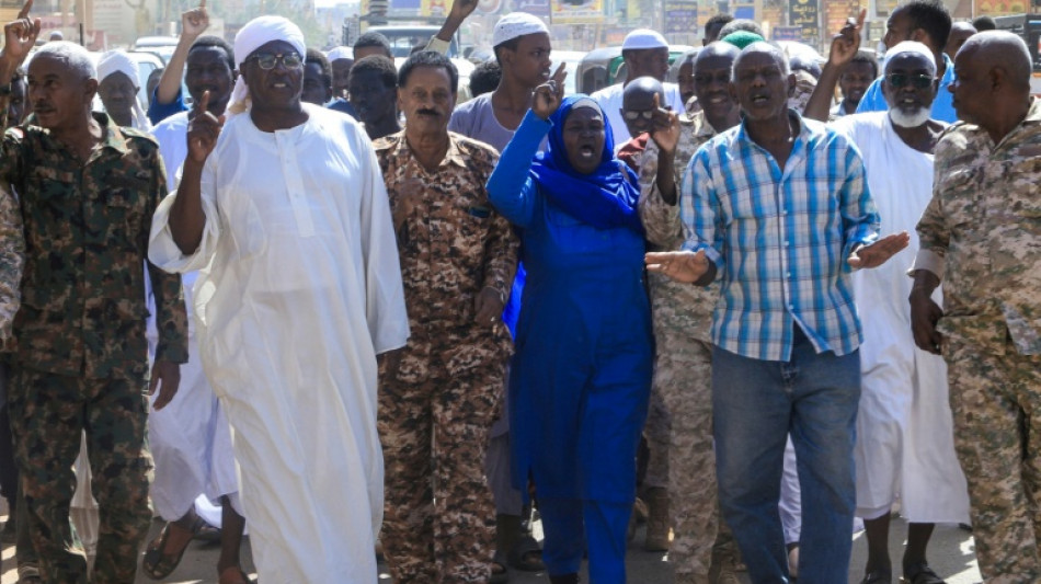 Decenas de miles de civiles huyen del conflicto al este de Darfur, en Sudán