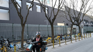 China condena &agrave; pena de morte suspensa escritor sino-australiano acusado de espionagem