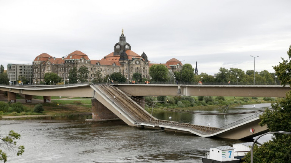 Nach Einsturz: Teil der Dresdner Carolabr&uuml;cke soll kontrolliert abgerissen werden 