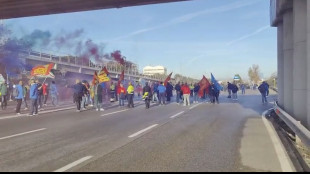 Dopo assemblee ex Ilva occupata e blocchi stradali