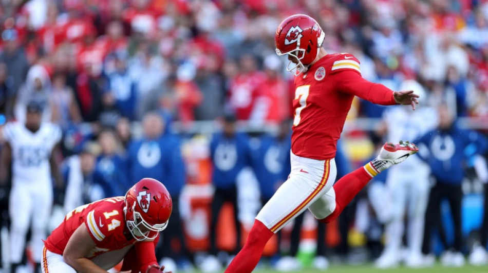 Mahomes rescue act saves Chiefs as Colts stumble