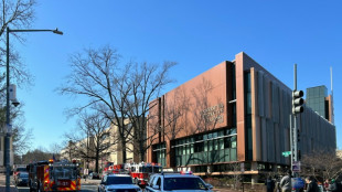 Angeh&ouml;riger von US-Luftwaffe setzt sich vor israelischer Botschaft in Washington in Brand