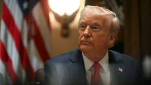 Trump aplicar&aacute; aranceles a Canad&aacute; y M&eacute;xico en marzo y un 10% adicional a China