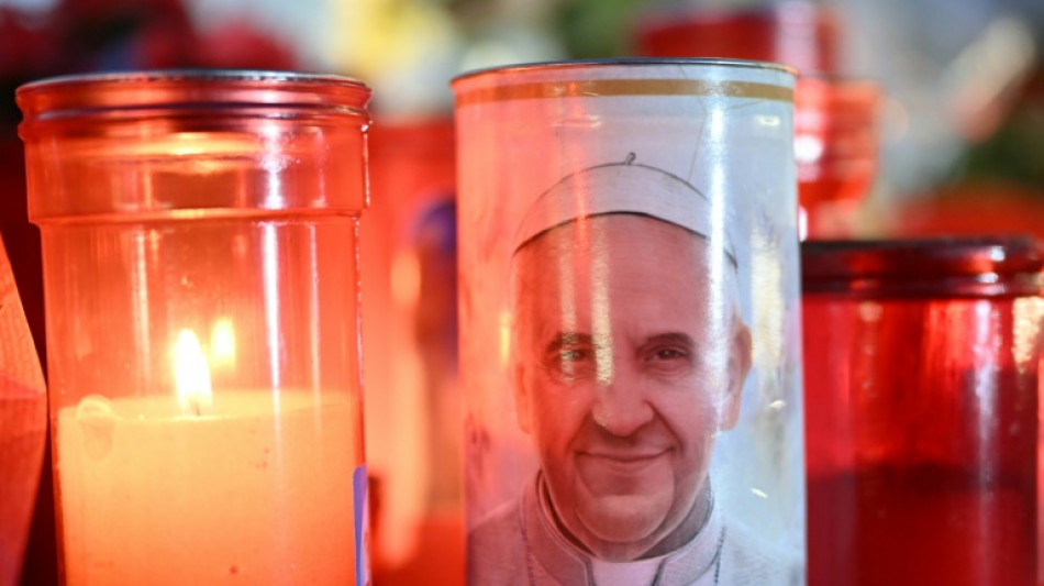 Le Car&ecirc;me d&eacute;bute &agrave; Rome sans le pape, hospitalis&eacute; dans un &eacute;tat stable