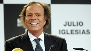 Las dos ex empleadas que denunciaron a Julio Iglesias declarar&aacute;n ante fiscal&iacute;a espa&ntilde;ola