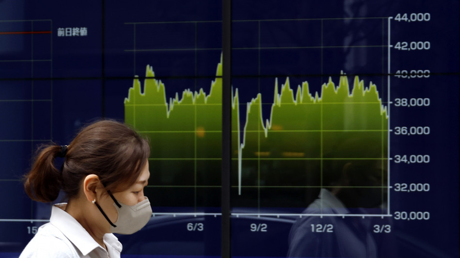 Borsa: l'Asia positiva attende chiarezza sui dazi Usa, bene Seul