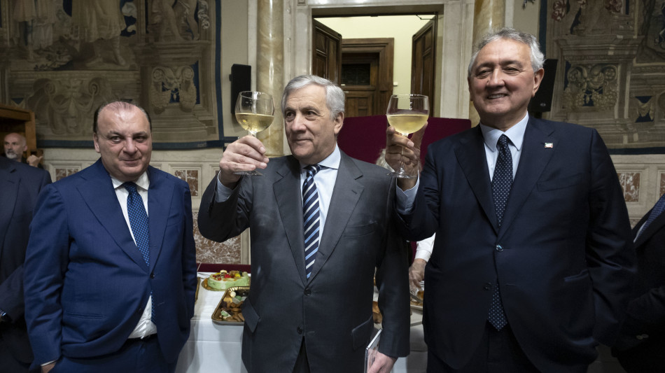 Tajani, FI &egrave; leale ma quando serve sappiamo dire 'no'