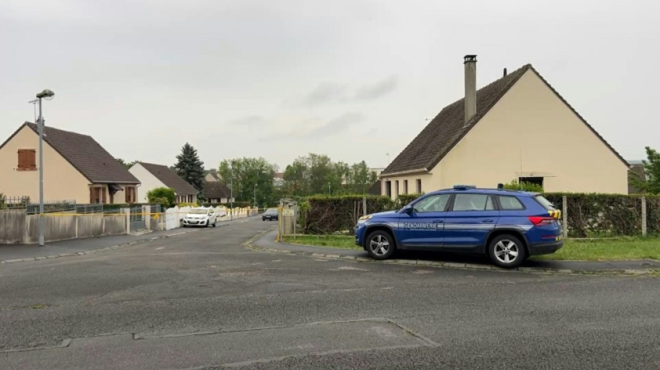 Assassinato de adolescente a caminho da escola choca cidade francesa