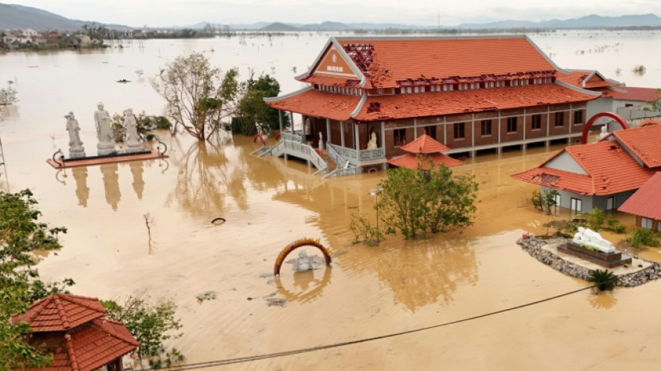 Lingering Typhoon Bualoi inflicts death, flooding on Vietnam
