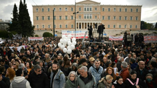 Gr&egrave;ce: une mar&eacute;e humaine et des heurts pour comm&eacute;morer la collision ferroviaire de 2023