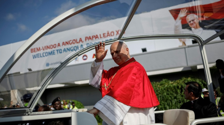 Una marea humana espera un mensaje de "esperanza" del papa en Angola