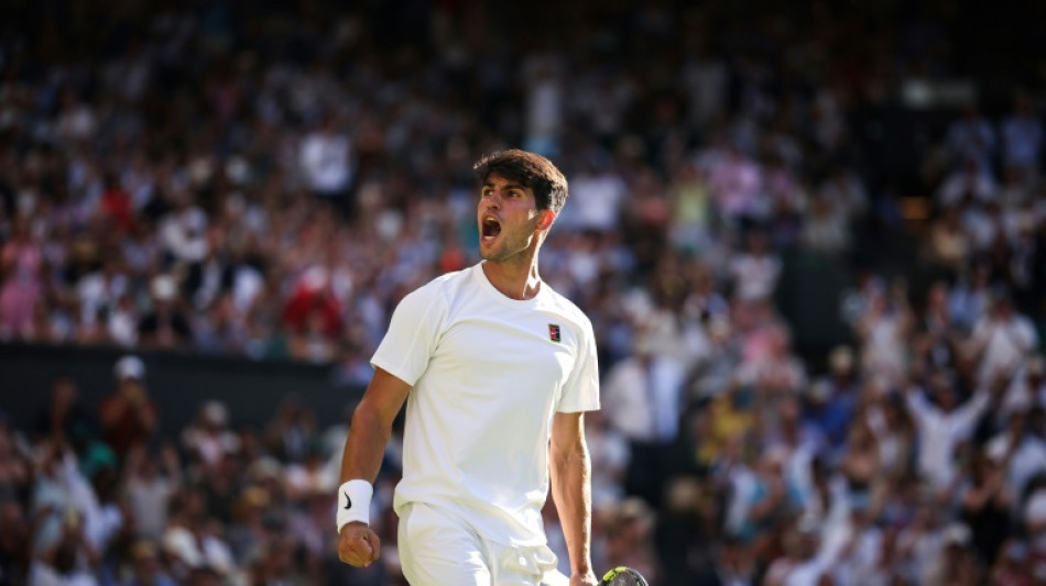 Alcaraz aims to avoid Wimbledon giant-killing after Sabalenka wins