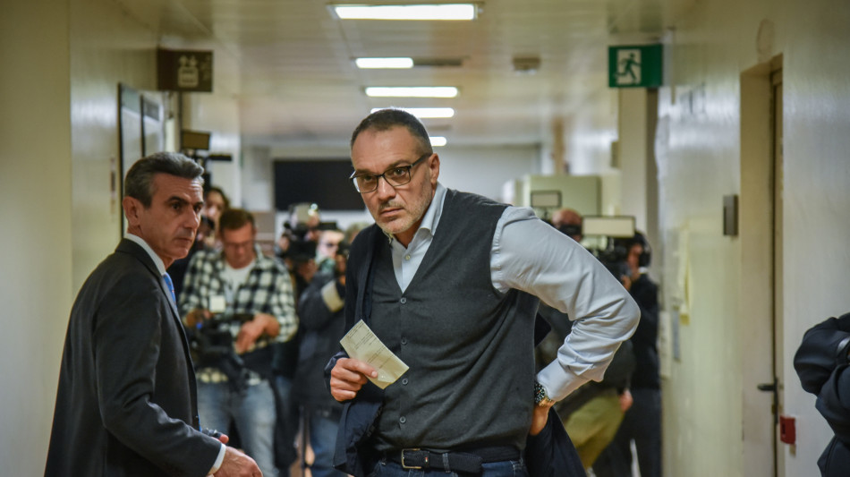 Un arrestato al gip, 'facevo report, temo per incolumit&agrave;'