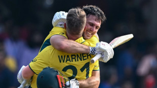 'Awesome' Warner, Marsh star as Australia down Pakistan at World Cup 