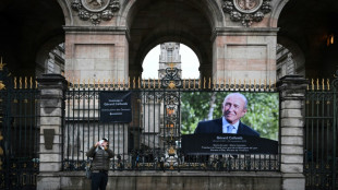 Personnalit&eacute;s et anonymes attendus aux obs&egrave;ques de l'ex-maire de Lyon G&eacute;rard Collomb