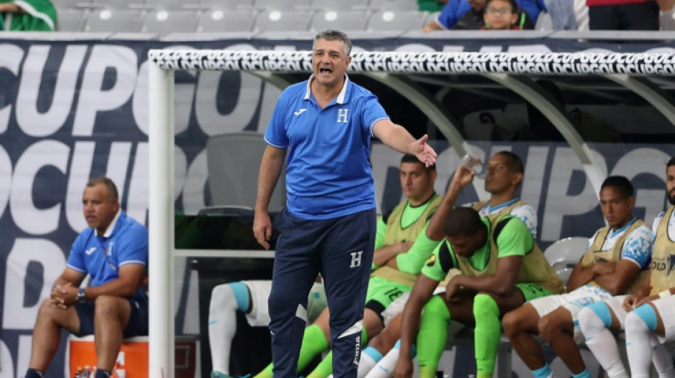 Honduras demite t&eacute;cnico argentino Diego V&aacute;zquez ap&oacute;s elimina&ccedil;&atilde;o na Copa Ouro