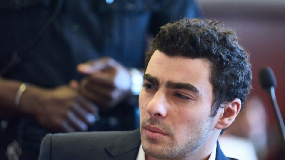 Arrestan a un hombre que se hizo pasar por un agente del FBI para liberar a Luigi Mangione