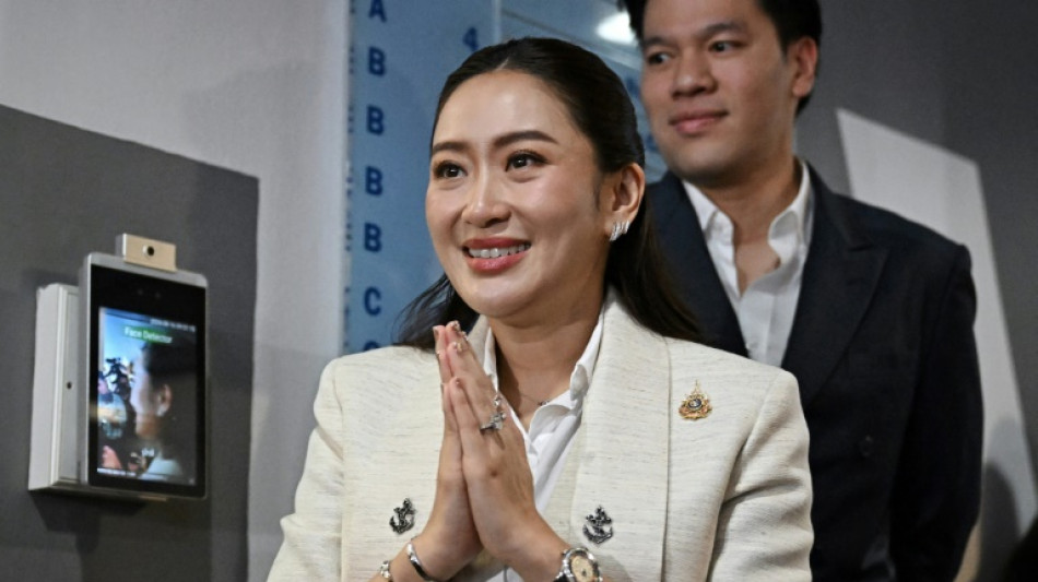 Tochter von Ex-Regierungschef Thaksin zur neuen Regierungschefin in Thailand gew&auml;hlt