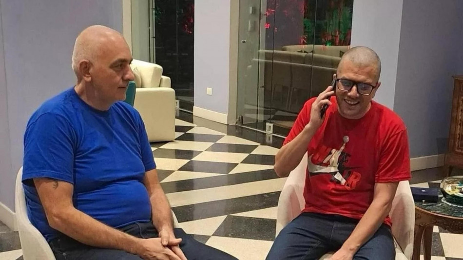 Atterrato a Ciampino l'aereo con Trentini e Burl&ograve;