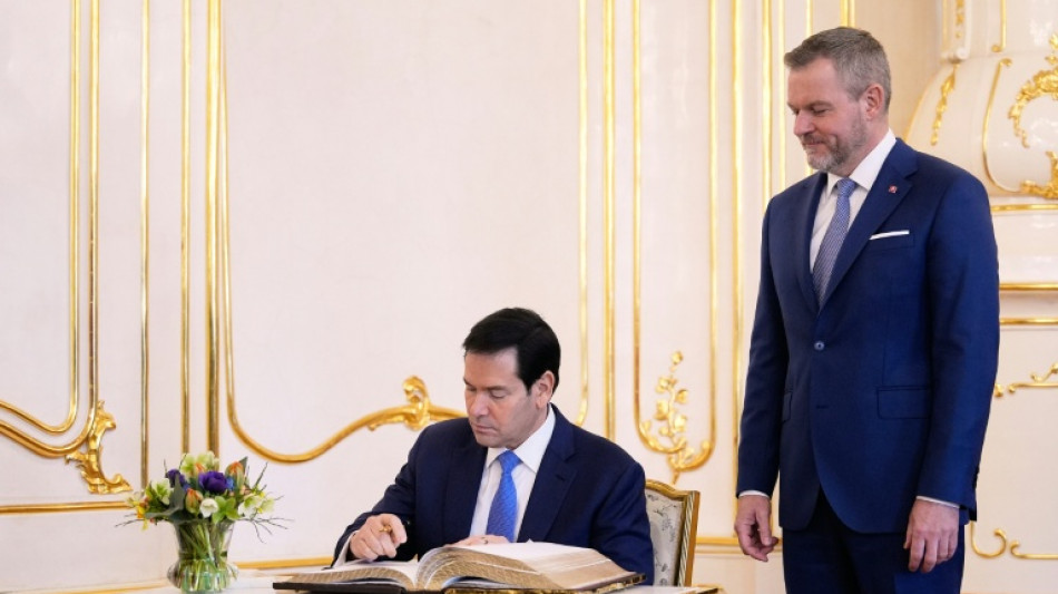 Rubio afirma que EUA n&atilde;o pede &agrave; Europa que seja um 'vassalo'