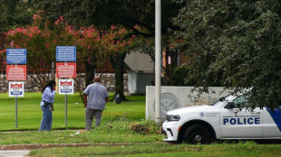 Dos muertos y un herido en ataque a centro de detención de migrantes en EEUU