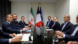 Macron ruft Irans Pr&auml;sidenten bei Treffen zu "Deeskalation" im Libanon auf