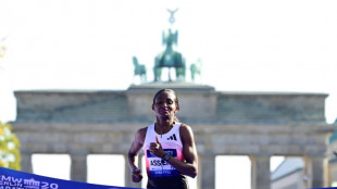 Marathon de Berlin: bless&eacute;e, Assefa manque le record du monde mais s'impose une troisi&egrave;me fois