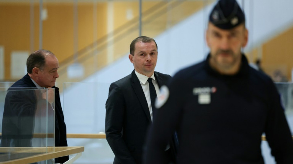 Bew&auml;hrungsstrafe f&uuml;r Frankreichs Arbeitsminister gefordert