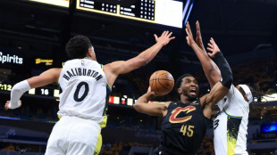 NBA: Cleveland relève la tête, Denver domine OKC en prolongations