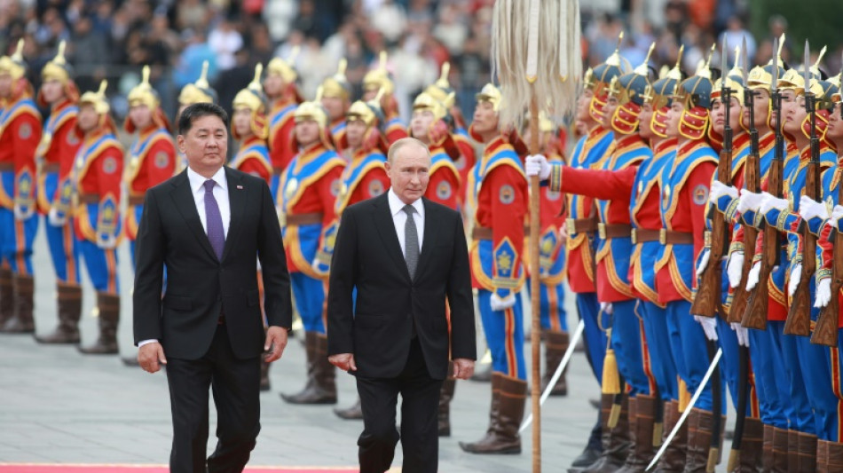 Putin trotz internationalen Haftbefehls mit gro&szlig;em Pomp in der Mongolei empfangen