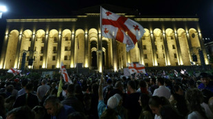 Zehntausende Menschen demonstrieren in Georgien gegen Gesetz zur "ausl&auml;ndischen Einflussnahme"