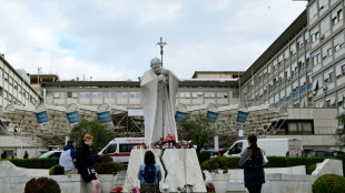 La neumon&iacute;a del papa, un cuadro "dif&iacute;cil" combinado con otras patolog&iacute;as, seg&uacute;n un especialista