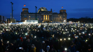 Umfrage: AfD verliert an Zuspruch - Gro&szlig;e Aufmerksamkeit f&uuml;r Demos gegen rechts