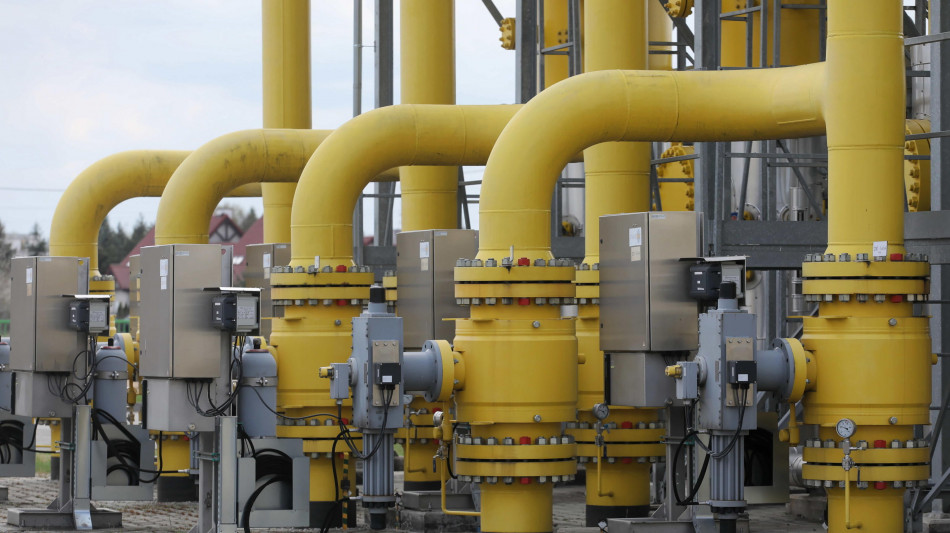 Il gas parte in forte calo (-4%) a 32 euro al Megawattora