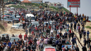 Ger&uuml;chte &uuml;ber Kontrollpunkt-&Ouml;ffnung: Tausende ziehen im Gazastreifen nach Norden